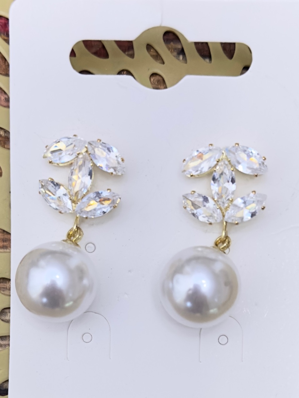 Gold Crystal Leaf & Pearl Drop Earrings - White Pearls
